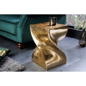Estila Dizajnový štvorcový art deco príručný stolík Twist so zatočeným dizajnom v zlatej farbe 45 cm